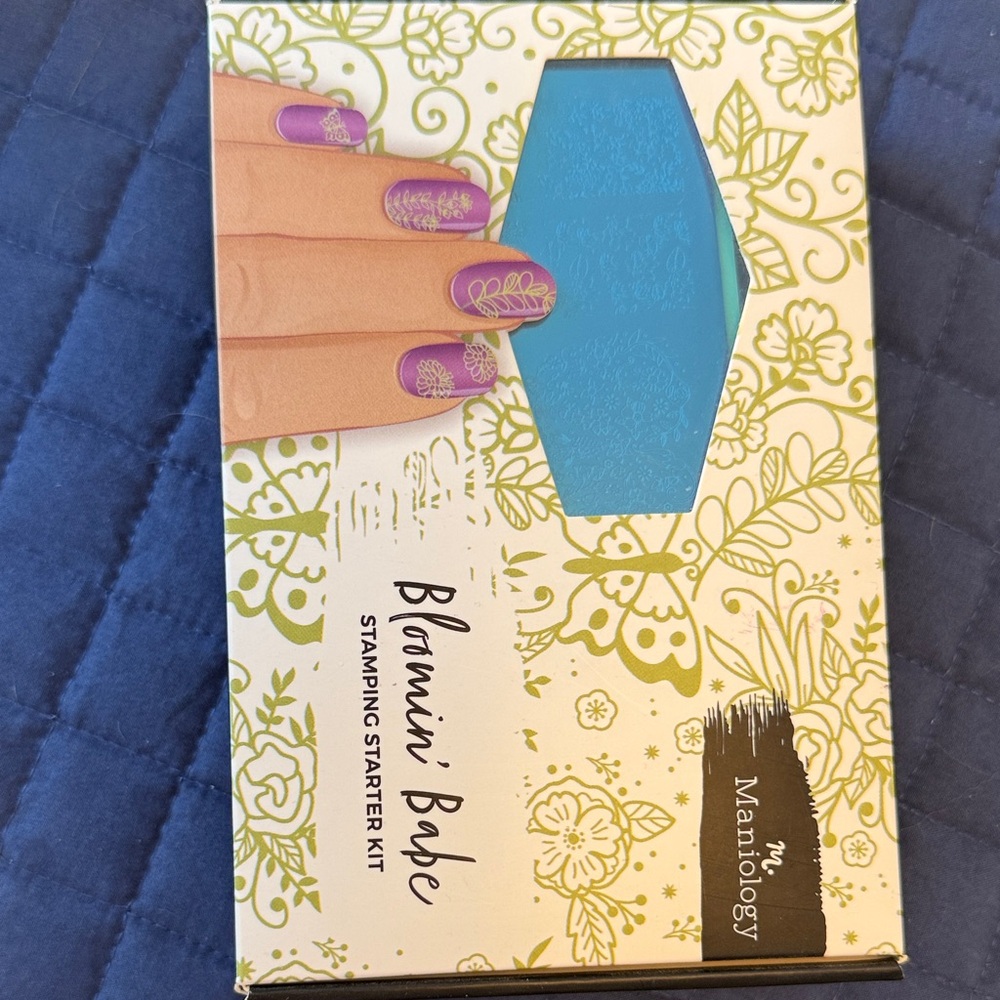 Nail stamping starter kit